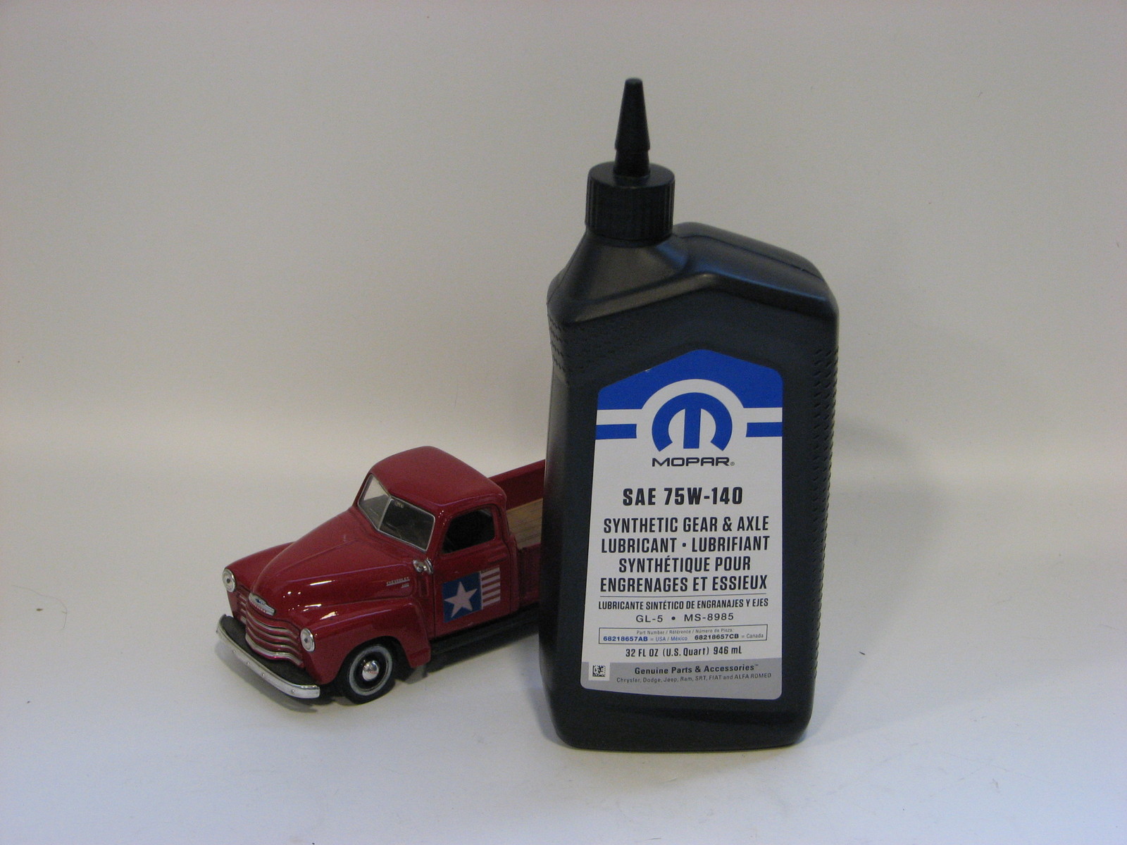 Mopar SAE 75W140 68218657AC Synthetic 1US QT mopar-sae-75w140-68218657ac-synthetic-1us-qt